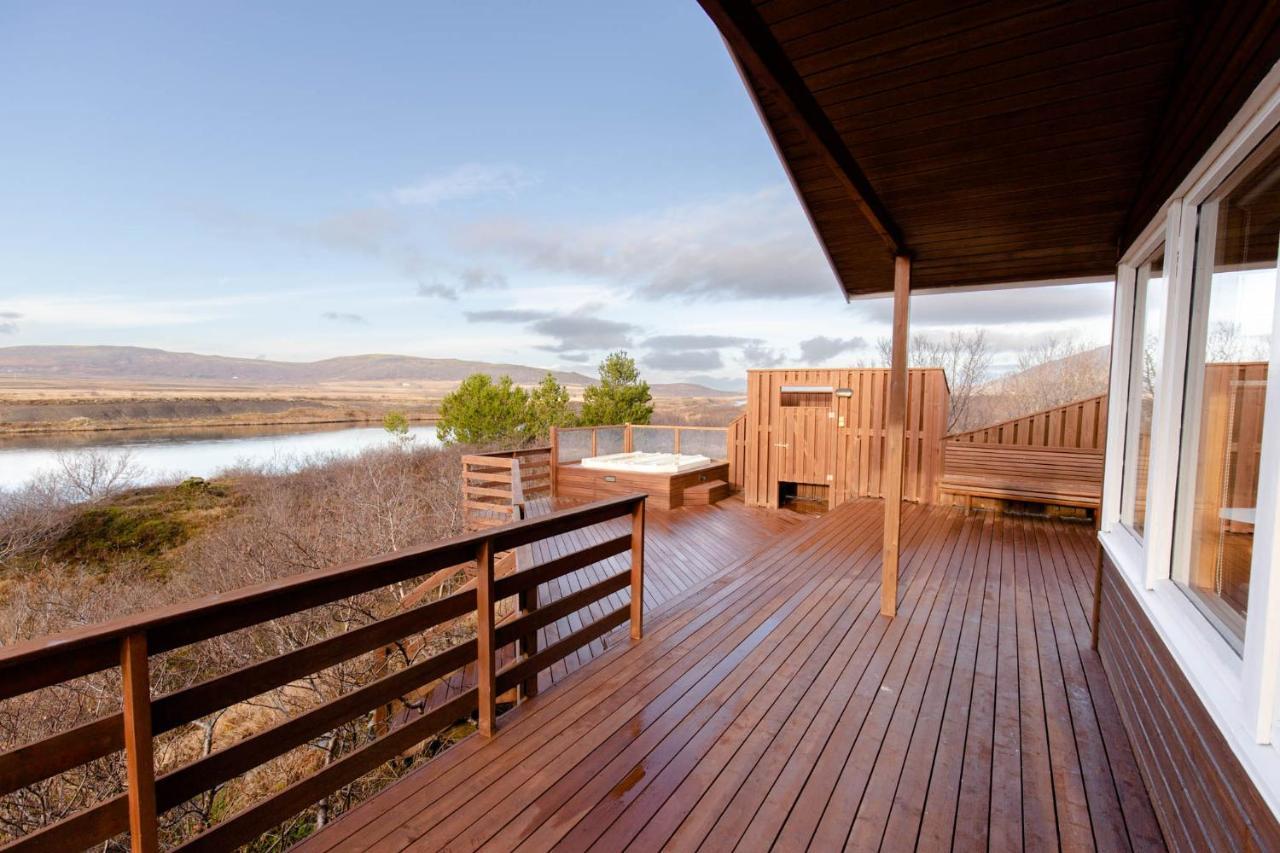 Bakkakot Lake Side Lodge 塞尔福斯 外观 照片