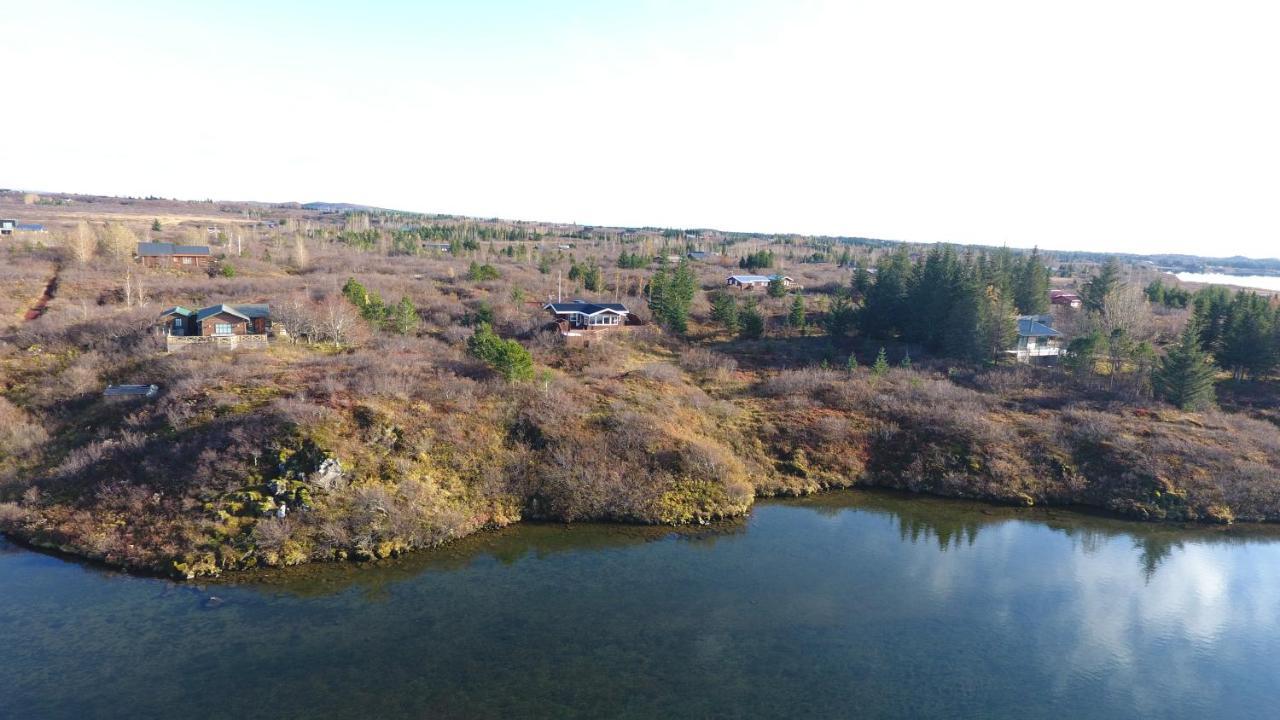 Bakkakot Lake Side Lodge 塞尔福斯 外观 照片