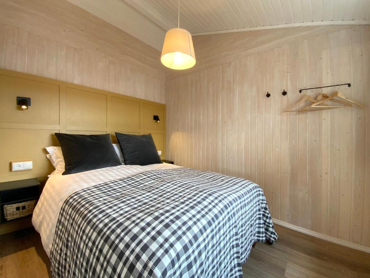 Bakkakot Lake Side Lodge 塞尔福斯 外观 照片